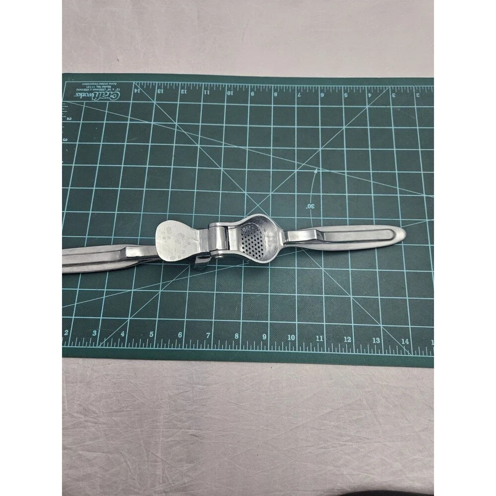 Chef Mate Heavy Duty Garlic Press Self Cleaning Nut Cracker Handle 7.5